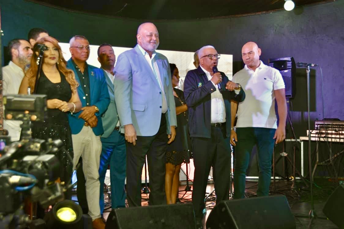 Juan Rosa realiza exitoso encuentro Navideño con líderes de los movimientos de Apoyo a Luis Abinader