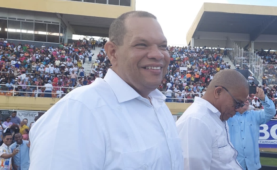 Alcalde Carlos Guzmán llama a preservar valores cristianos y familiares en la Batalla de la Fe