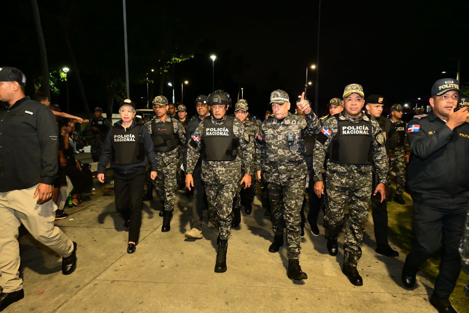 Director general PN realiza primer recorrido de supervisión preventiva de fin de año con resultados satisfactorios en todo el gran Santo Domingo