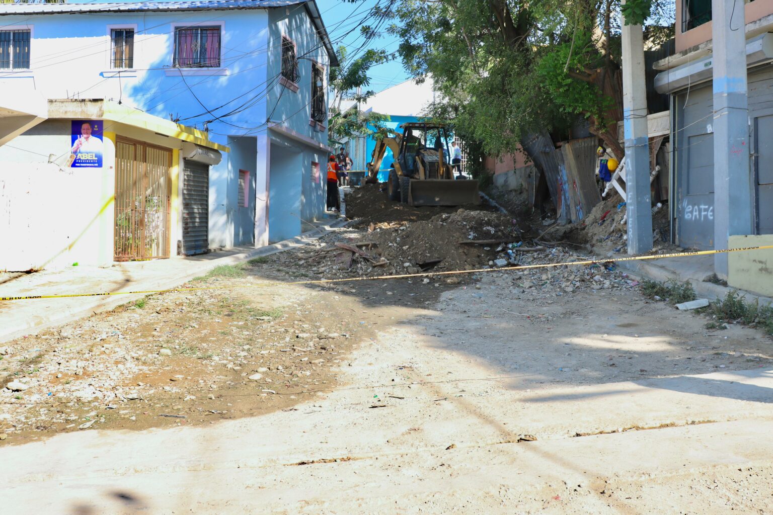 Alcaldía Santiago inició construcción de calle en hormigón en Residencial Colinas del Sur