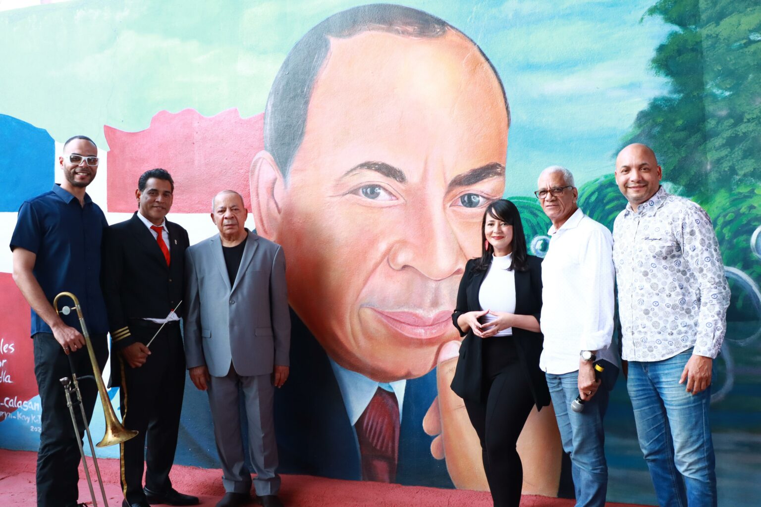 Alcaldía rinde merecido homenaje al popular bolerista santiaguero Camboy Estévez