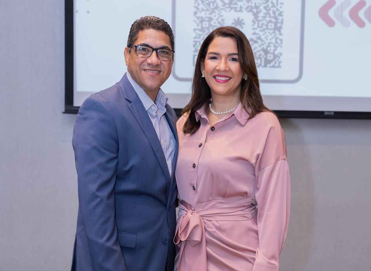Serenc Group aborda Desafíos del Liderazgo en Salud y Experiencia del Paciente
