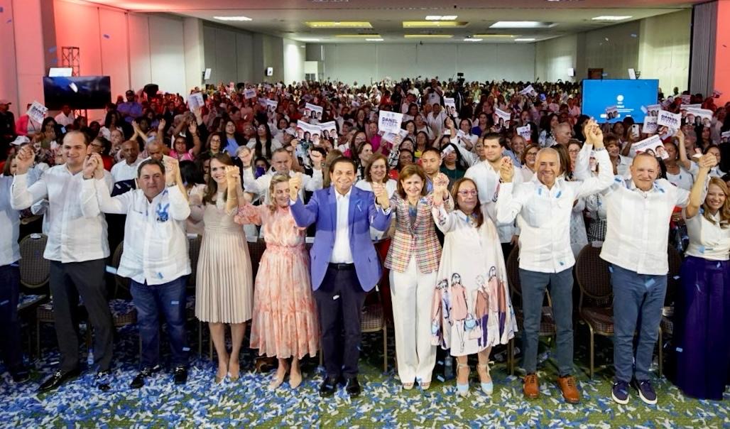 La vicepresidenta Raquel Peña y Daniel Rivera resaltan espíritu emprendedor y luchador de la mujer