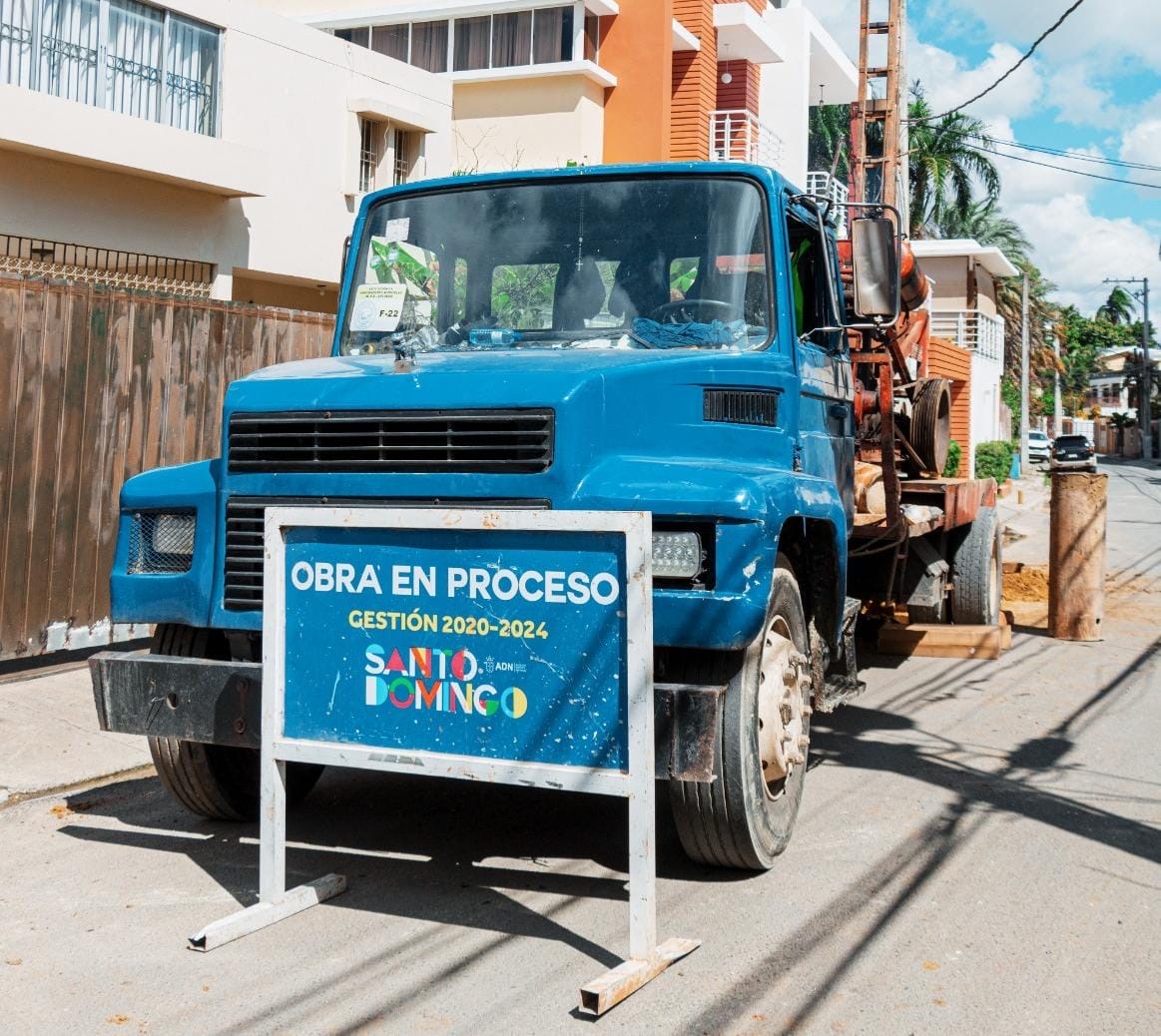 Alcaldía del DN avanza en la construcción de 265 filtrantes, 253 colectores e imbornales, y 32 registros para mejorar el drenaje en la capital