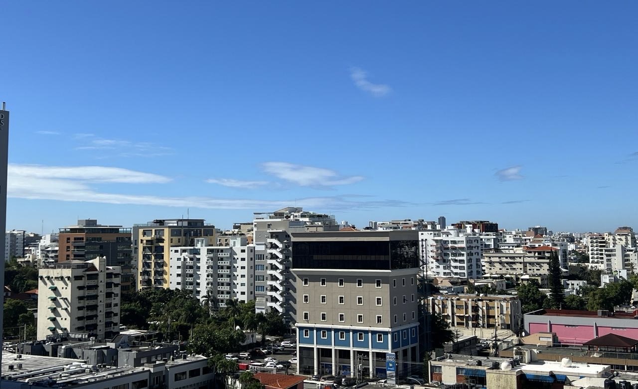 Sistema anticiclónico mantendrá cielo de nubes aisladas y pocas precipitaciones de importancia