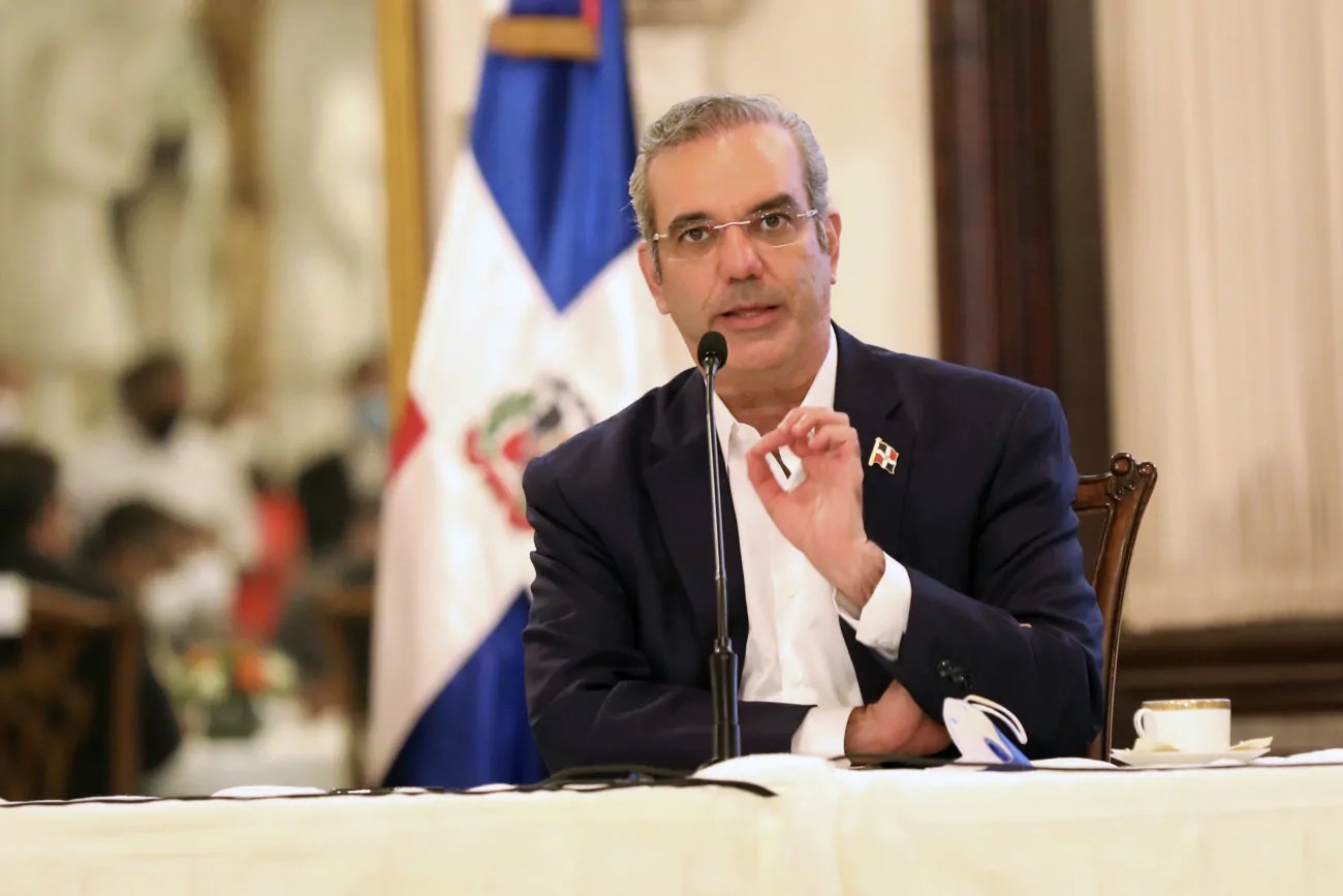 Presidente Luis Abinader reafirma compromiso con la seguridad y soberanía de la República Dominicana en entrevista con BBC HARDtalk