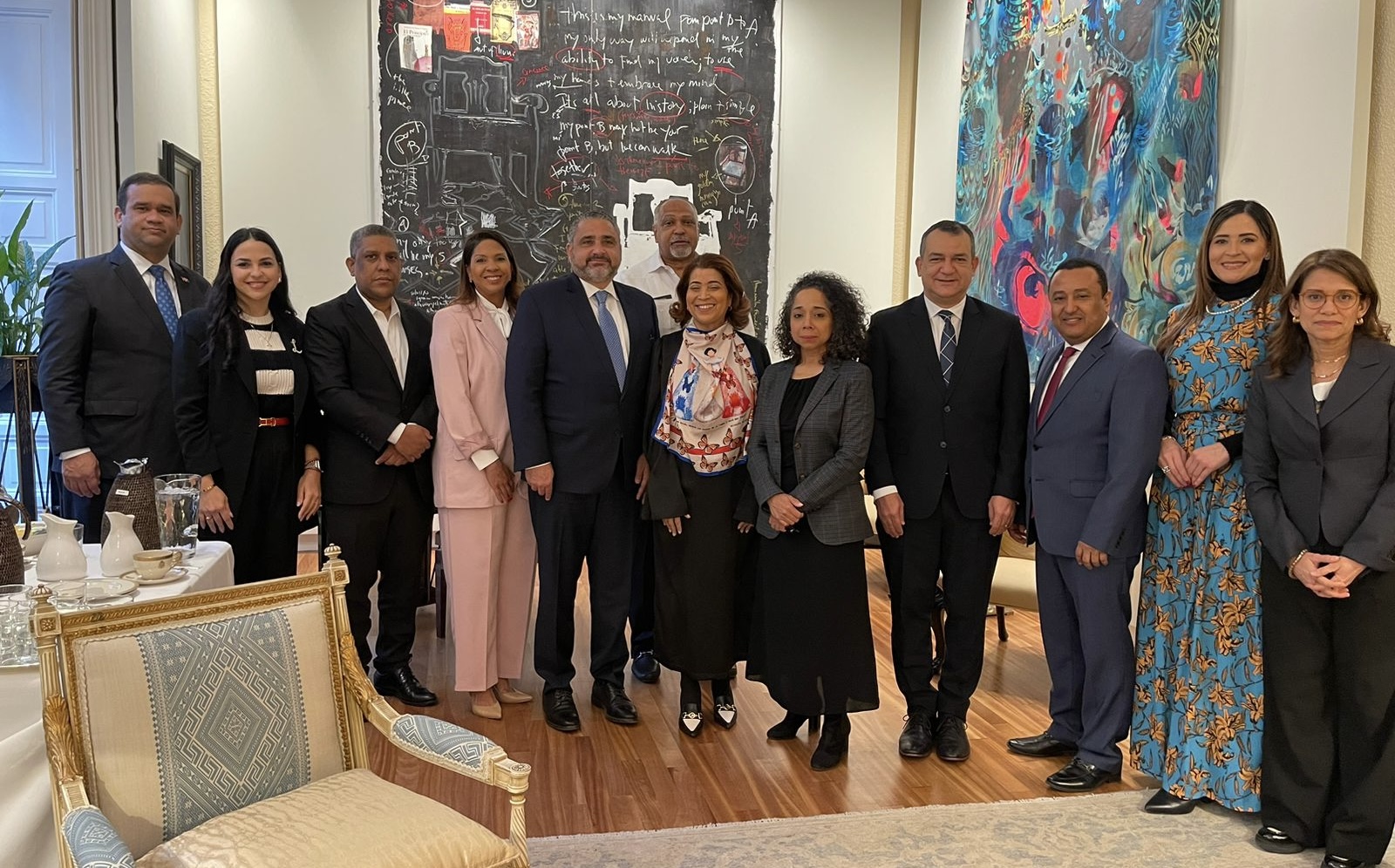 Comisión de la JCE verifica en Europa montaje para elecciones del 19 de mayo; Jáquez Liranzo llama a dominicanos a elegir “ir a votar”