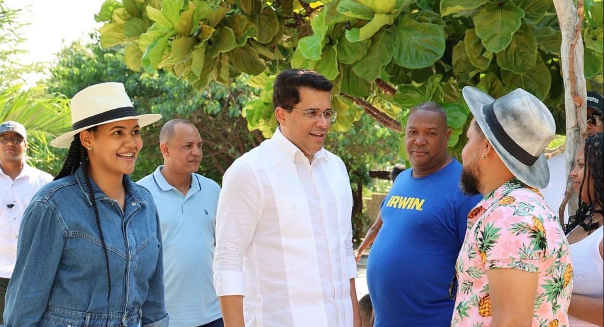 El Ministro de Turismo David Collado Supervisa Balnearios en Provincia Bahoruco