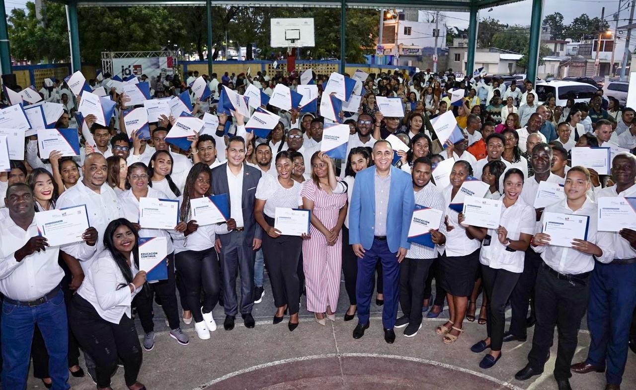 Centro ITLA – INDOTEL San Pedro de Macorís gradúa 606 nuevos técnicos