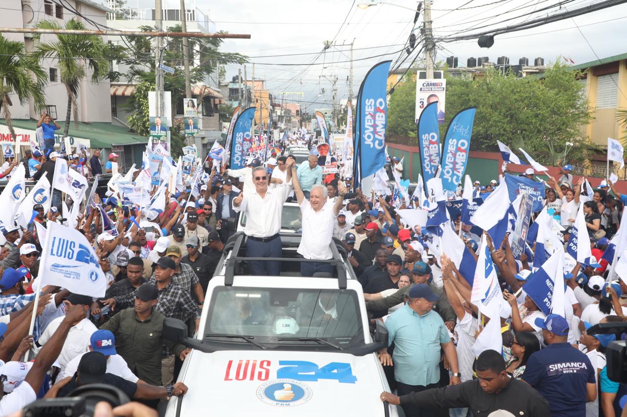 Abinader finaliza actividades este sábado en la Provincia SD, encabezando multitudinaria caravana en Santo Domingo Este