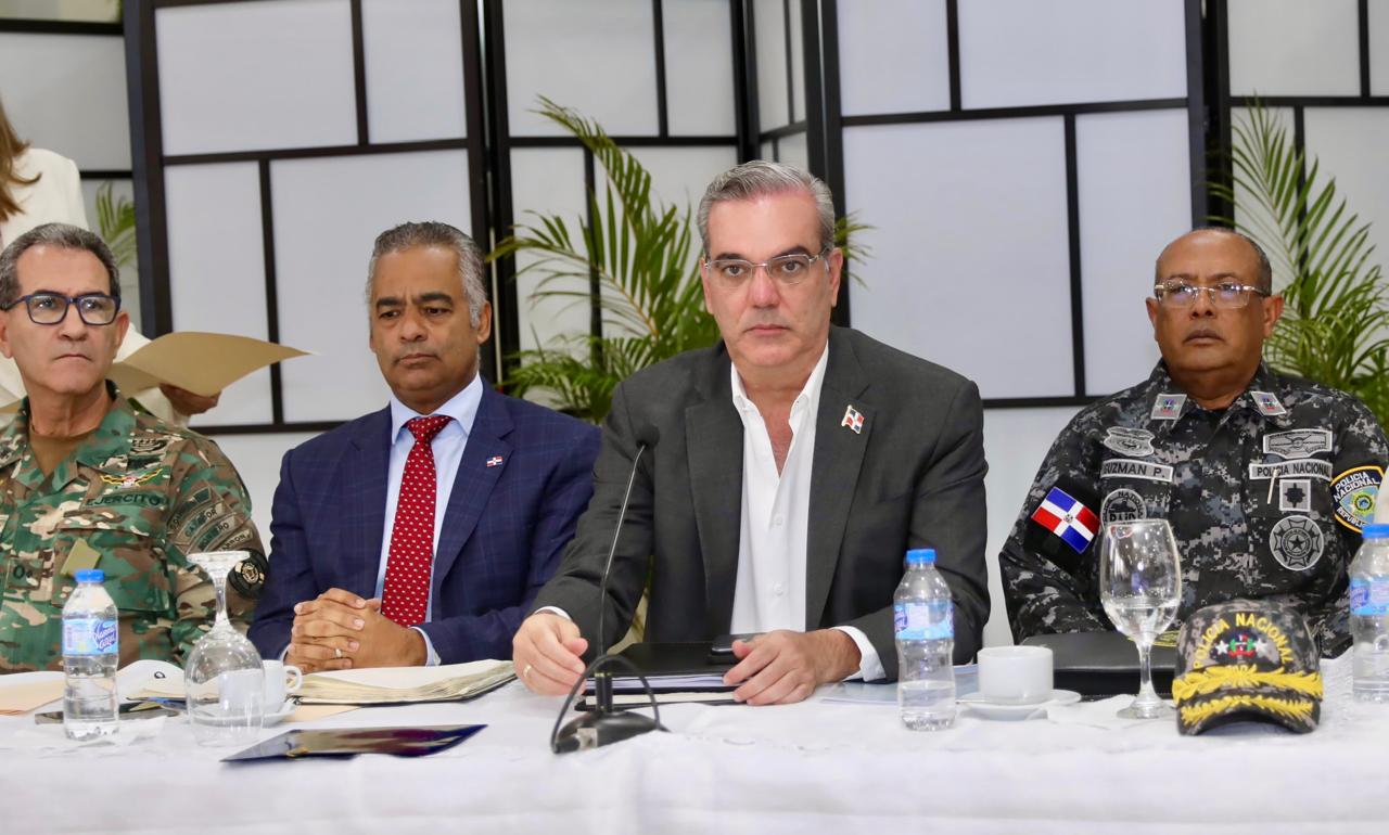 Presidente Abinader encabeza reunión de seguimiento al Plan de Seguridad Ciudadana
