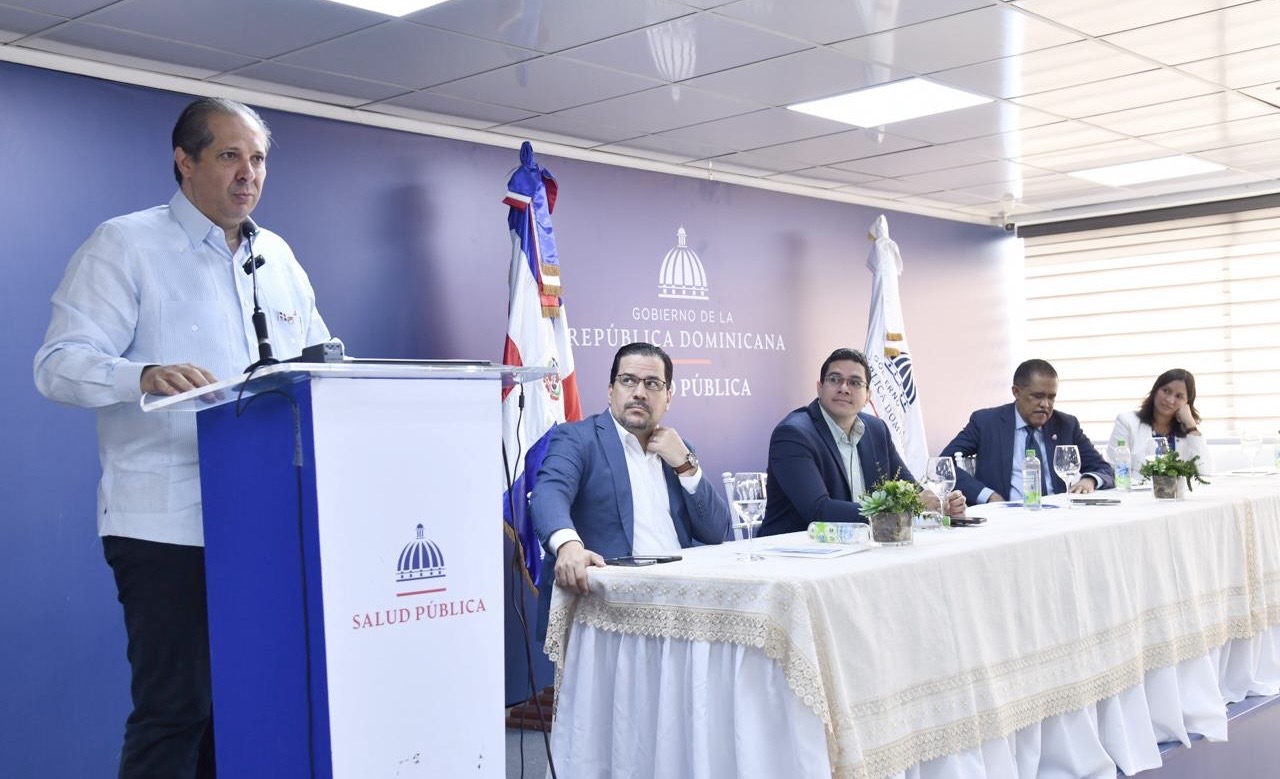 Ministro de Salud instó a vigilar el desarrollo de los niños para un  diagnóstico temprano de cualquier condición neurológica como el autismo