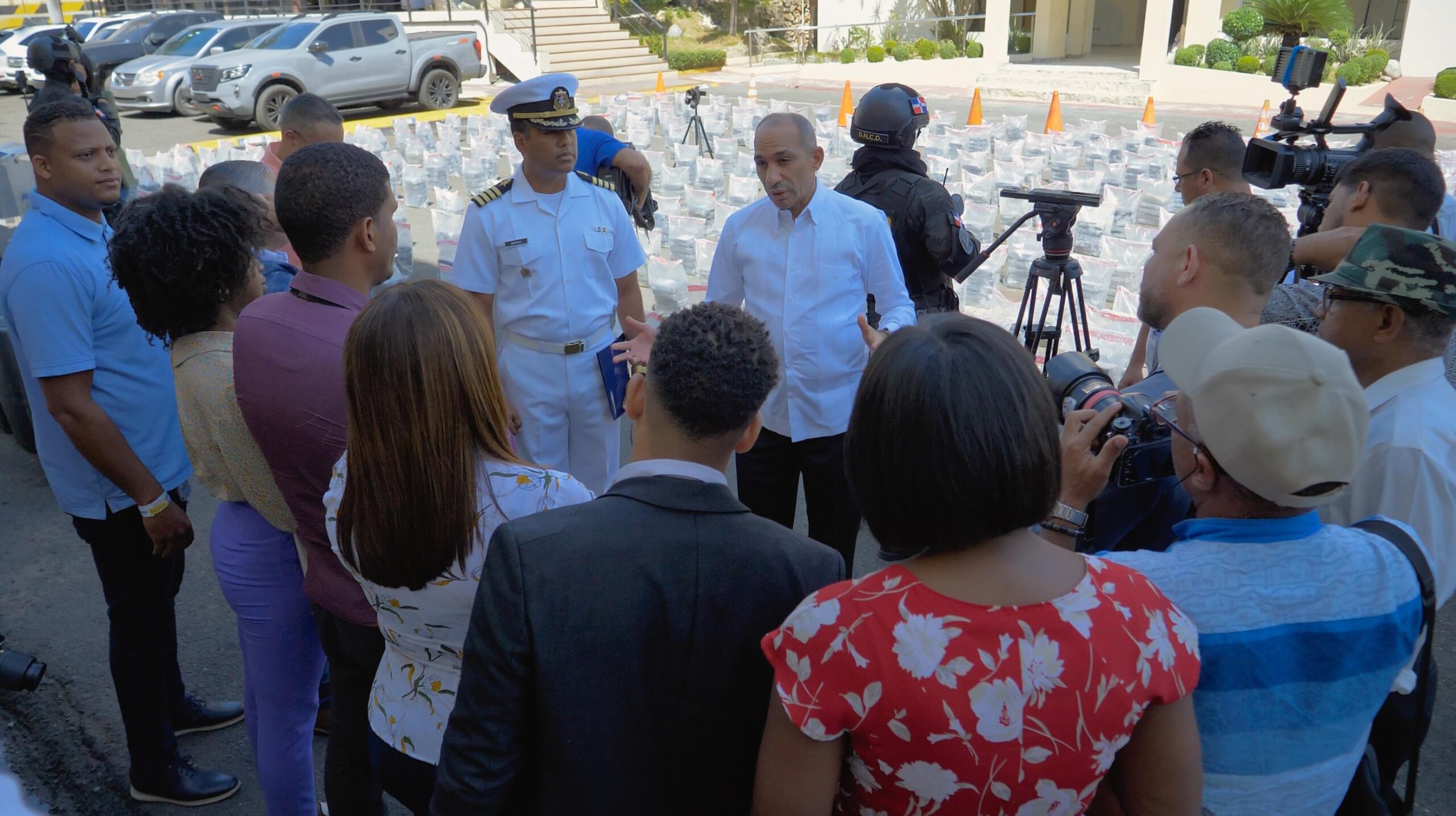Presidente DNCD felicita periodistas por su compromiso con la verdad; gobierno es garante de un ejercicio libre
