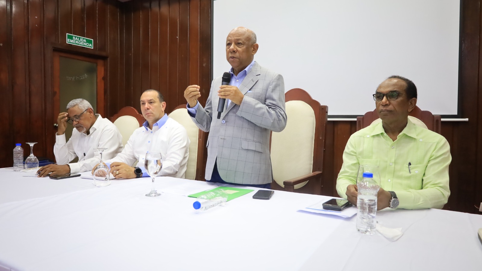 Director IAD asegura transformación permitirá al organismo actualizar y continuar sus aportes al desarrollo nacional