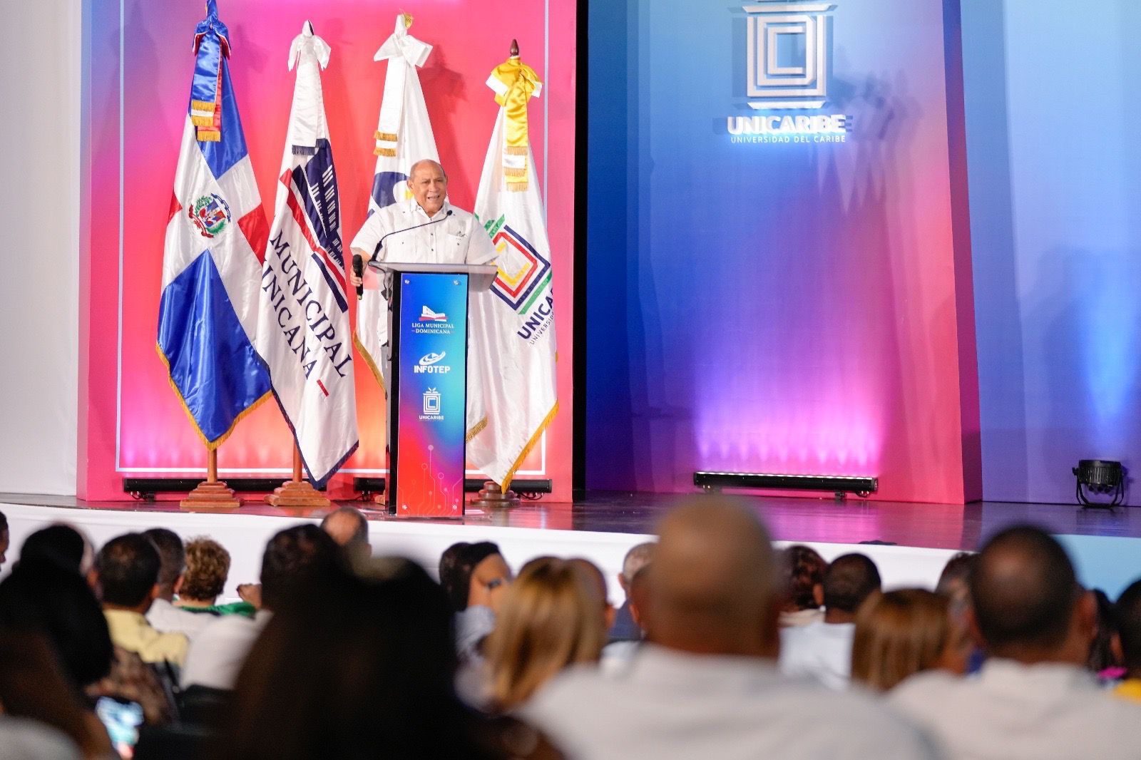 Rafael Santos Badía llama a alcaldes a enfocar su gestión en la 4ta. Revolución Industrial