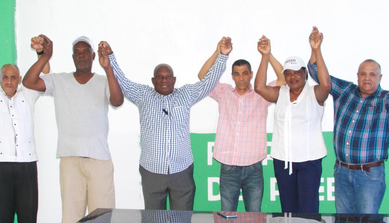 Entregan Comando de Campaña de la FP en Santo Domingo Este al PRM para campaña reeleccionista del presidente Luis Abinader
