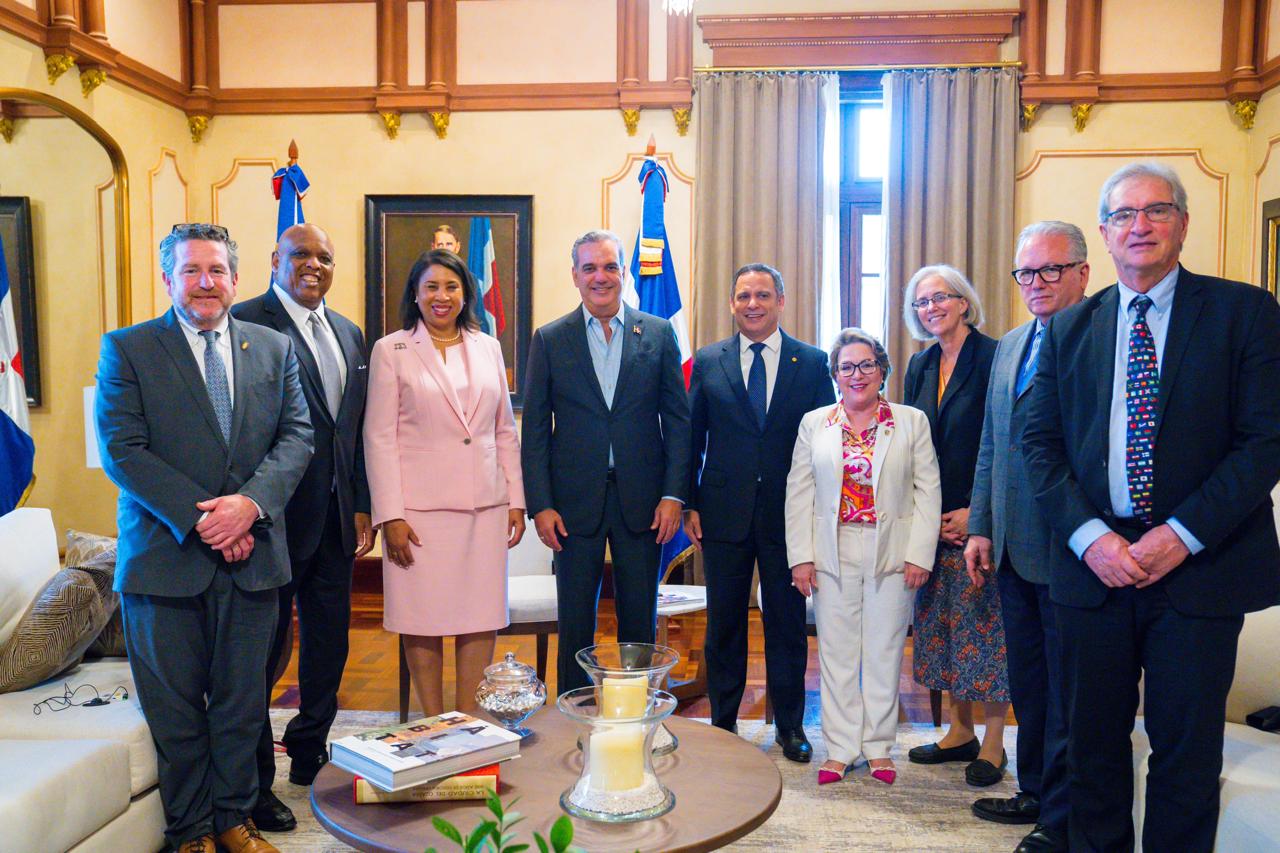 Presidente Abinader recibe visita de cortesía del presidente de la SCJ, Luis Henry Molina en el marco de la Conferencia del Poder Judicial 2024