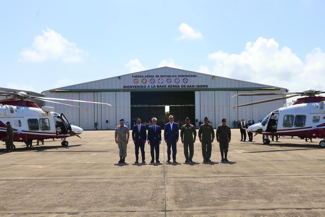 Presidente Abinader encabeza ceremonia recibimiento dos nuevas helicópteros en la FARD