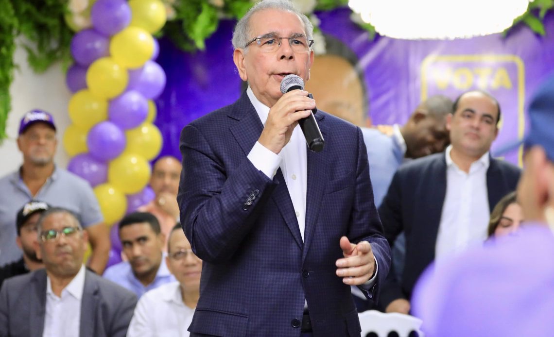 Danilo Medina: “Habrá segunda vuelta y Abel Martínez será el presidente”