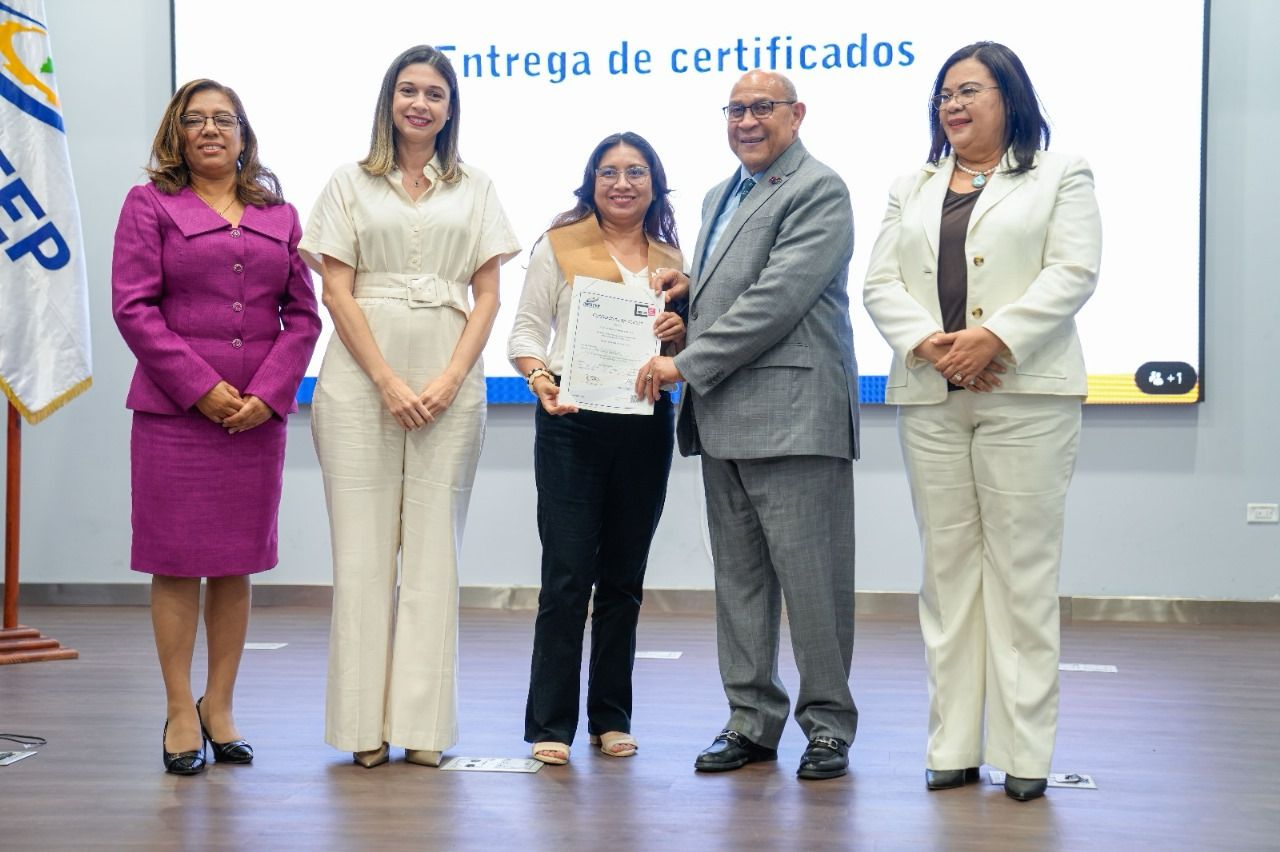 INFOTEP y DGCINE Certifican 95 participantes en diversas áreas de la industria cinematográfica