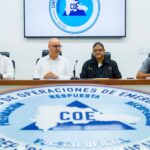 Ministro Igor Rodríguez visita el COE para dar seguimiento a la vaguada; 28 provincias en alerta