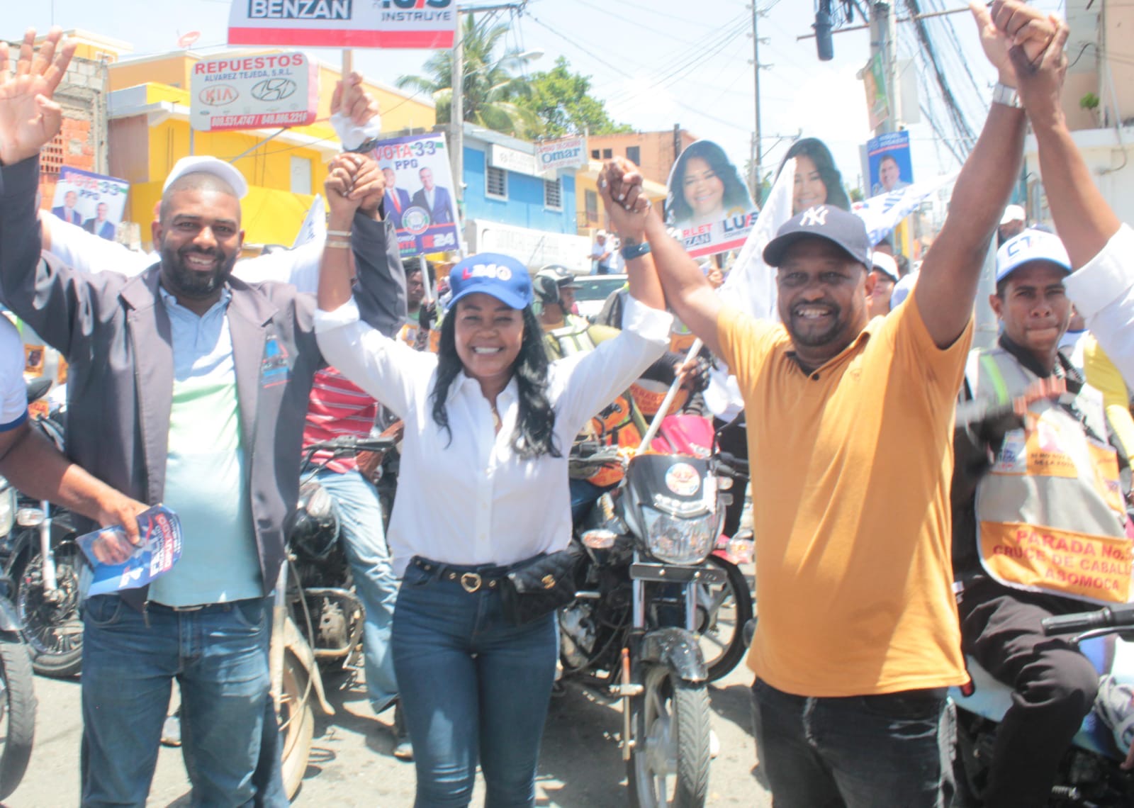 Scarlet Benzan || Luis Abinader sella triunfo en Santo Domingo Oeste con masiva caravana de cierre