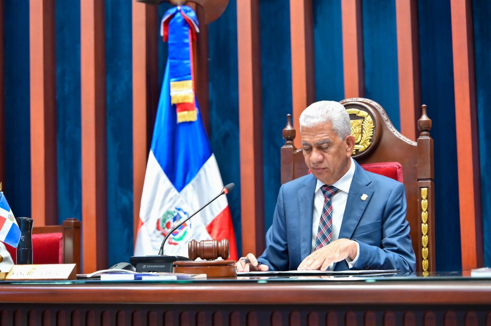Senado aprueba en segunda lectura ley libera de impuesto importación cámaras digitales seguridad