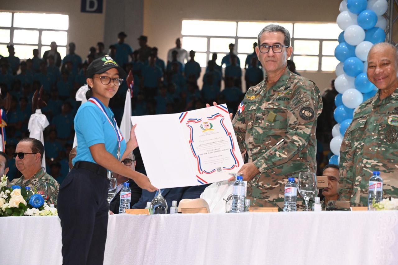 Servicio Militar Voluntario gradúa 5,294 jóvenes; suman 26,020 del Programa de Formación en Valores últimos 4 años