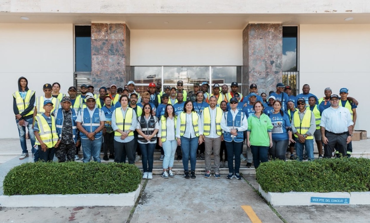 Alcaldía del DN incrementa esfuerzos con operativo de limpieza
