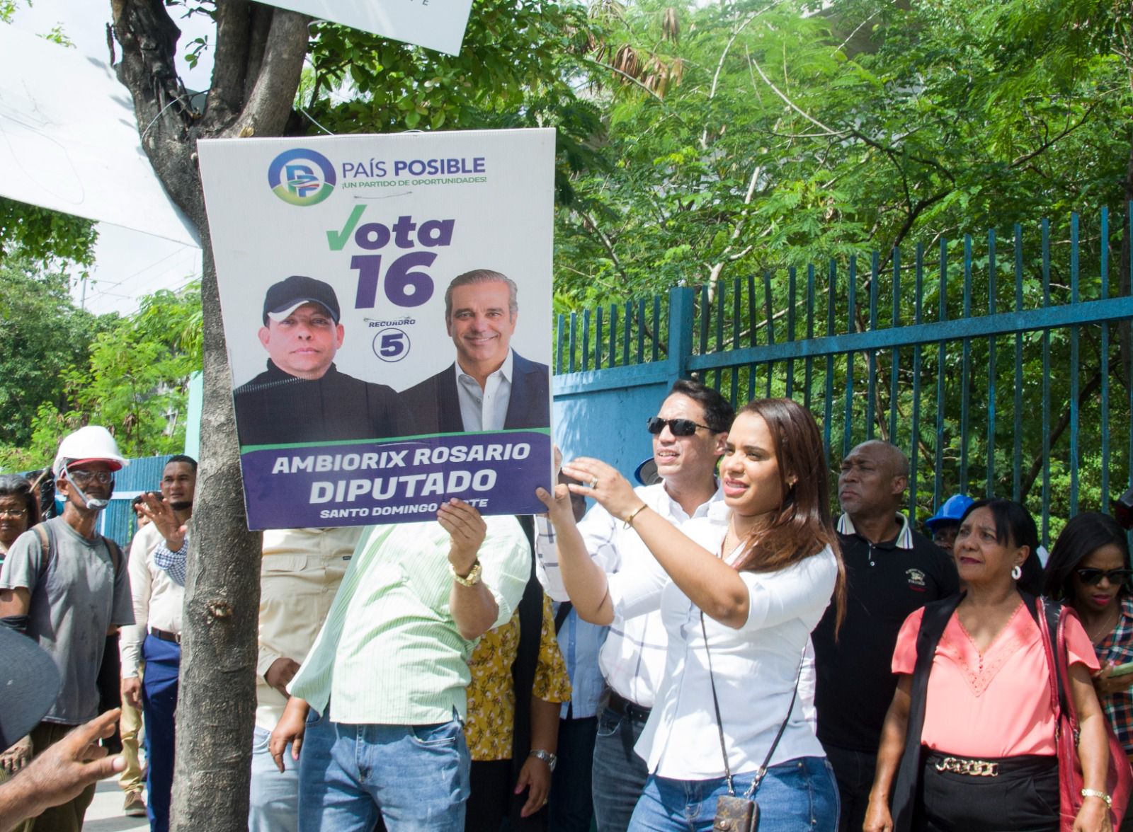 Alcaldía de SDN inicia retiro de afiches y vallas de candidatos participaron en pasada campaña electoral