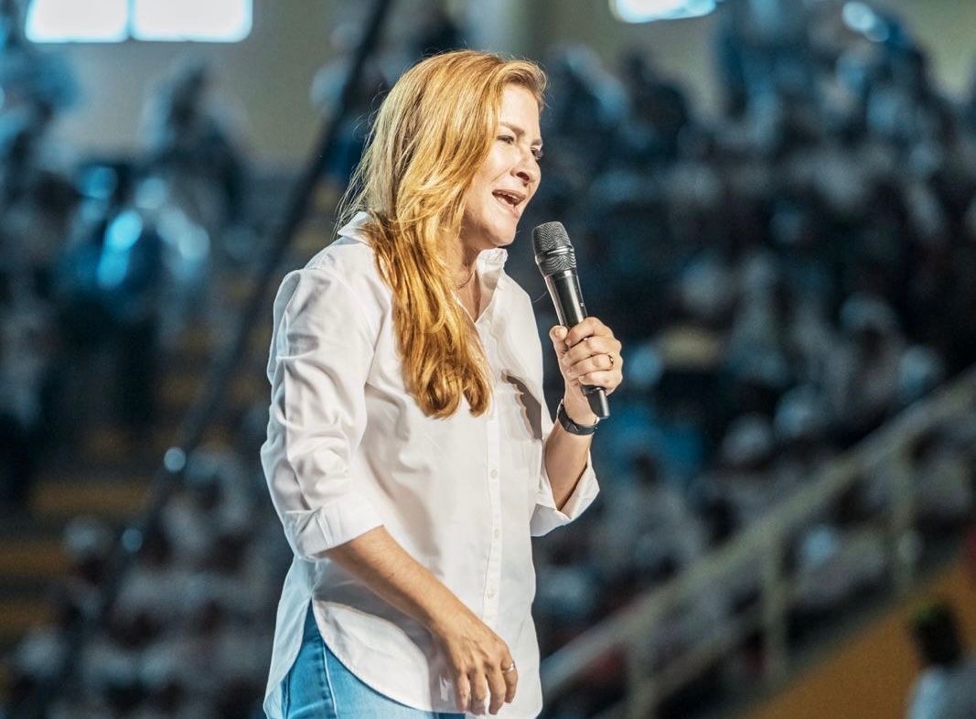 Carolina Mejía: «Por amor a SD, Guillermo senador y por amor a RD yo voto por Luis»