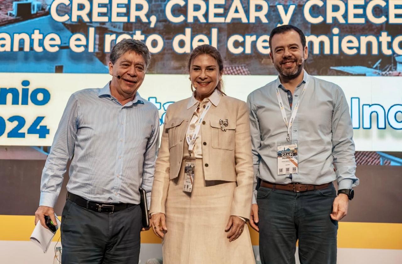 La alcaldesa de Santo Domingo hace un llamado a las empresas para trabajar juntos por las ciudades en el VII Congreso Iberoamericano CEAPI