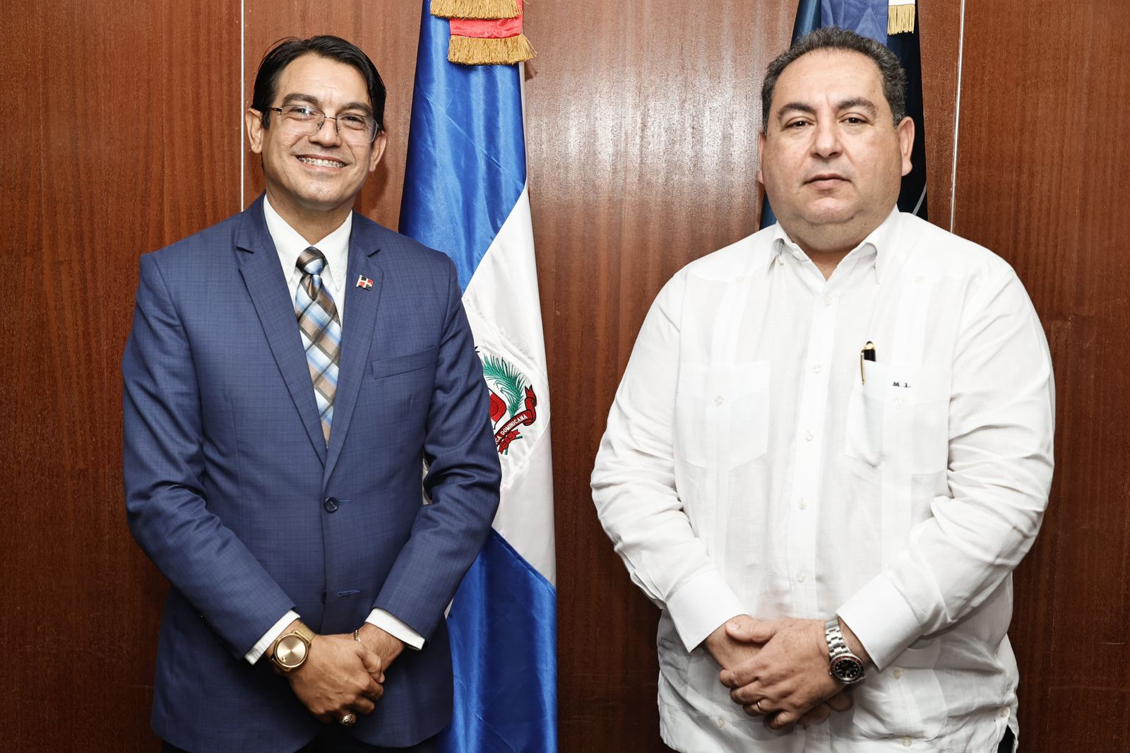 Juramentan nuevo director Servicio Regional de Salud Norcentral