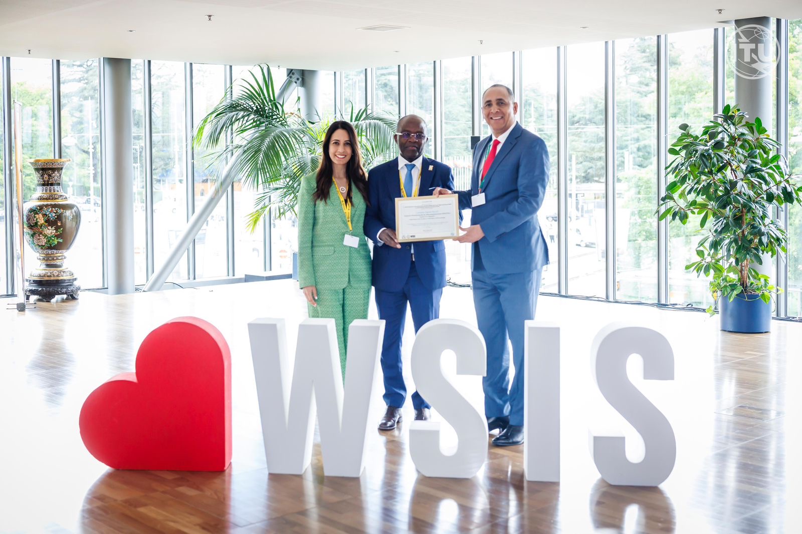 Proyecto Canasta Digital Social del INDOTEL gana premio internacional auspiciado por organismo de la ONU