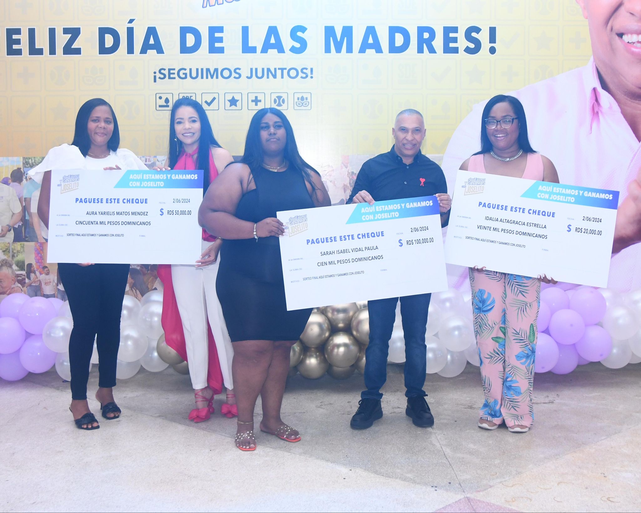 Diputado Joselito Echavarría celebra el Día de las Madres en Santo Domingo Este