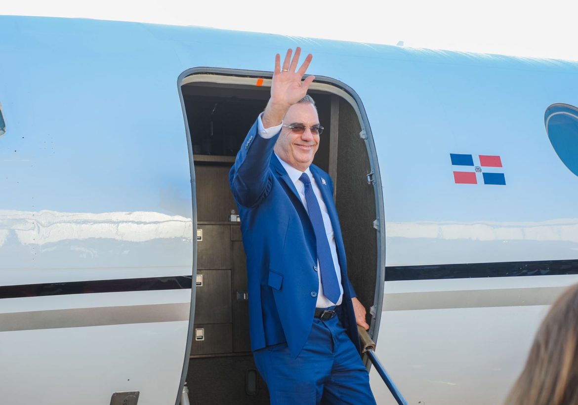 Presidente Abinader regresa de su viaje a Suiza donde participó en la Cumbre por La Paz en Ucrania