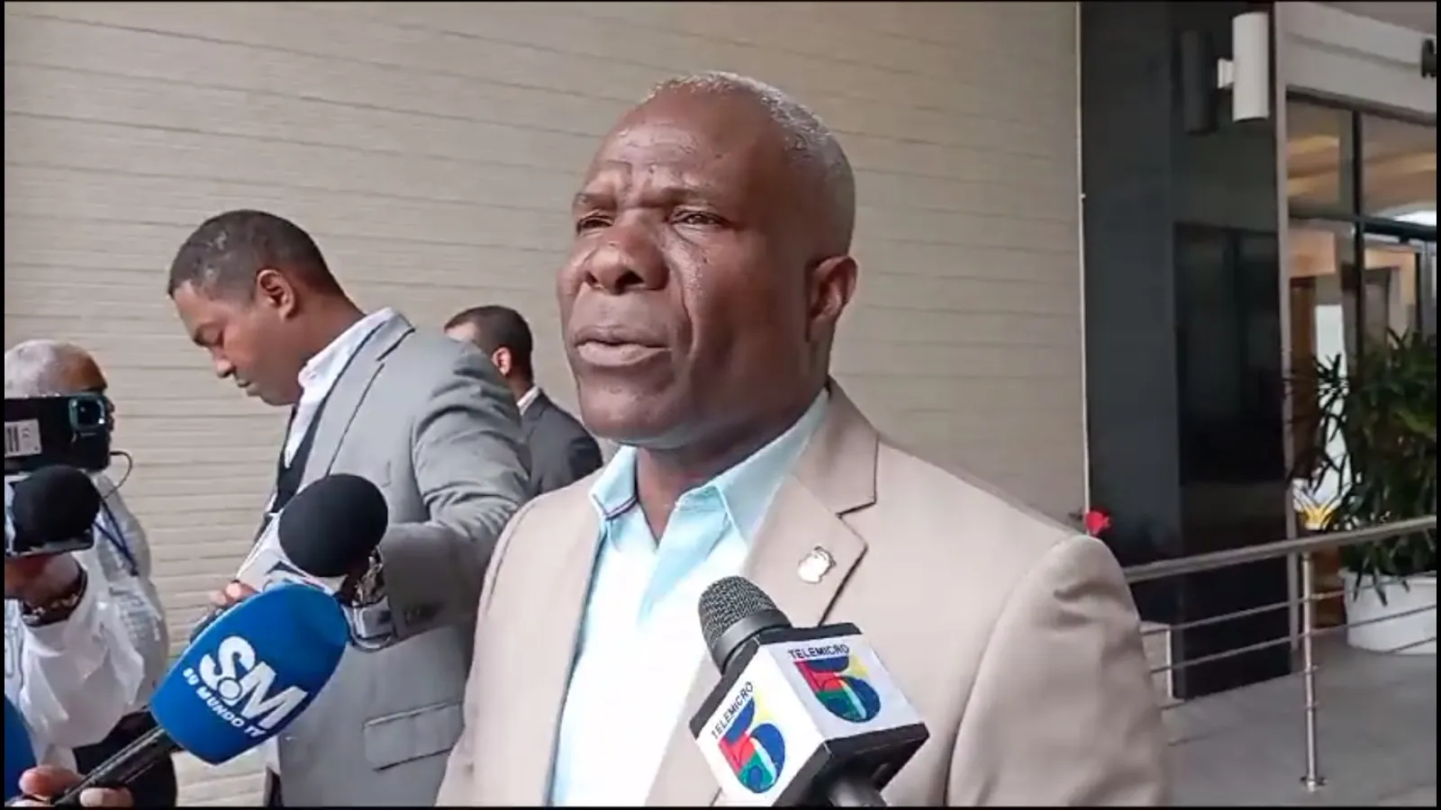 Diputado Luis Gómez “ya se ve el intento que la comunidad internacional quiere colaborar con Haití”