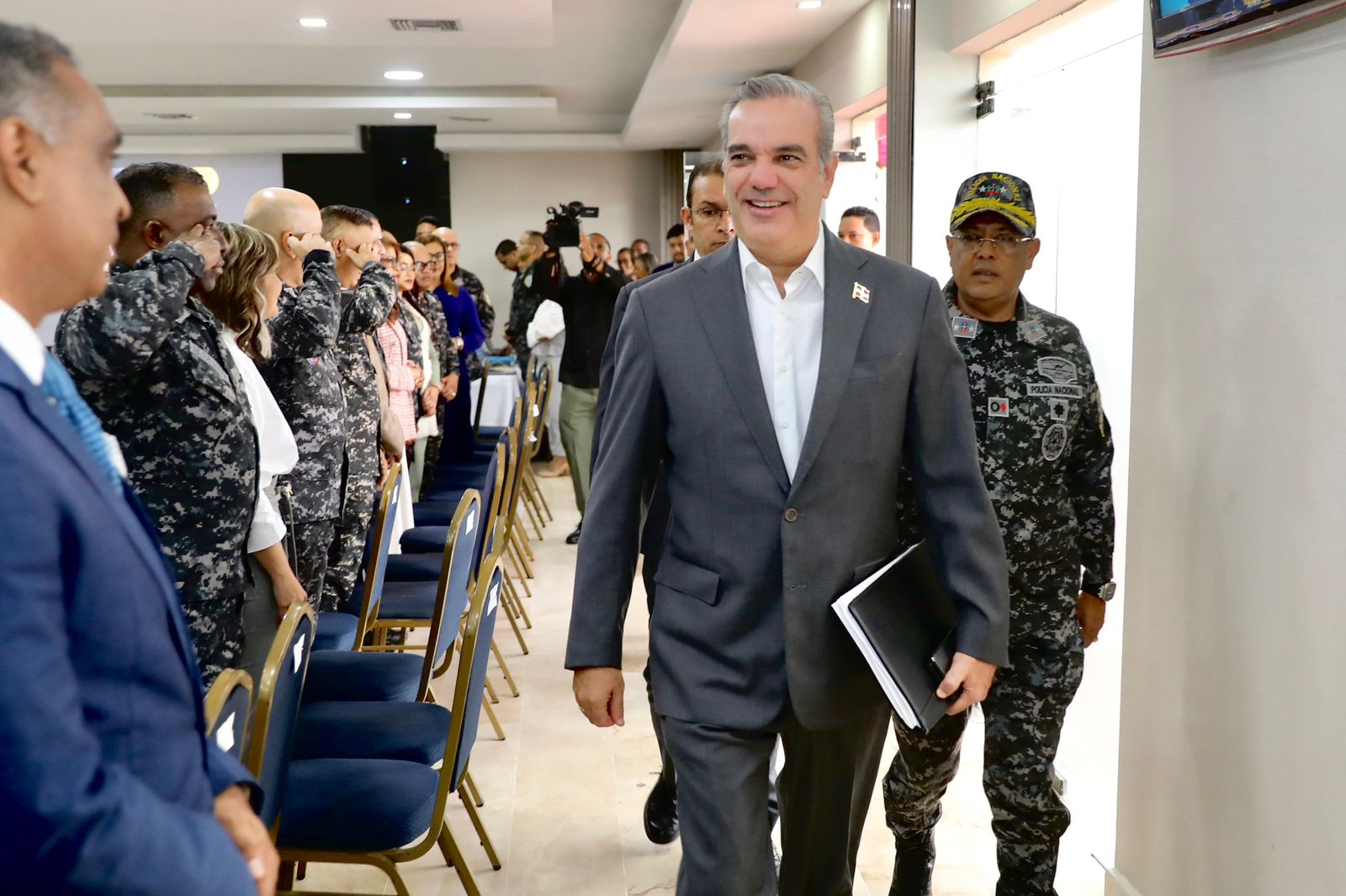 Presidente Luis Abinader encabeza reunión de seguimiento al Plan de Seguridad Ciudadana