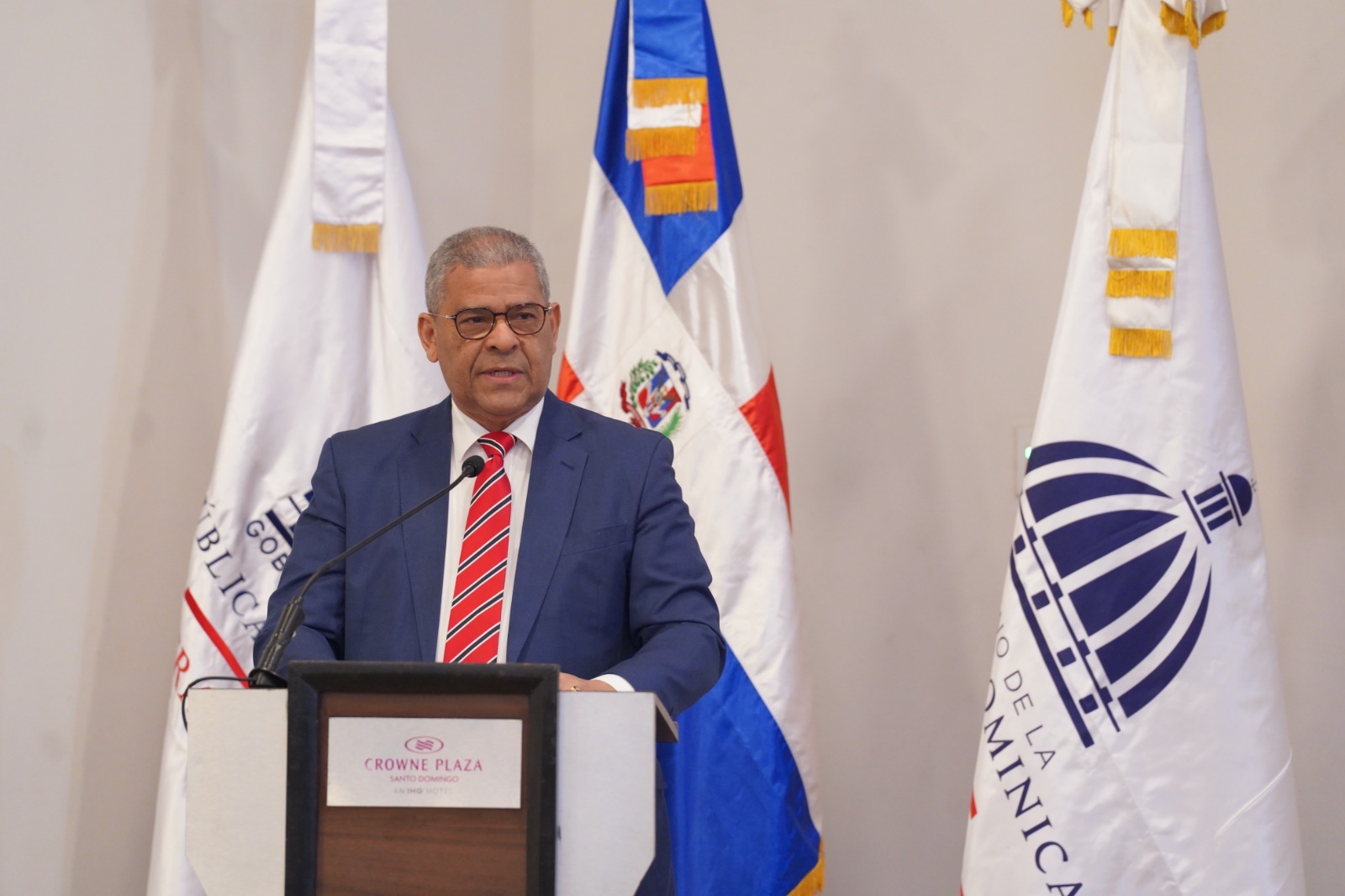 Castillo Lugo afirma medida que regula asesores busca racionalizar la nómina y el gasto público