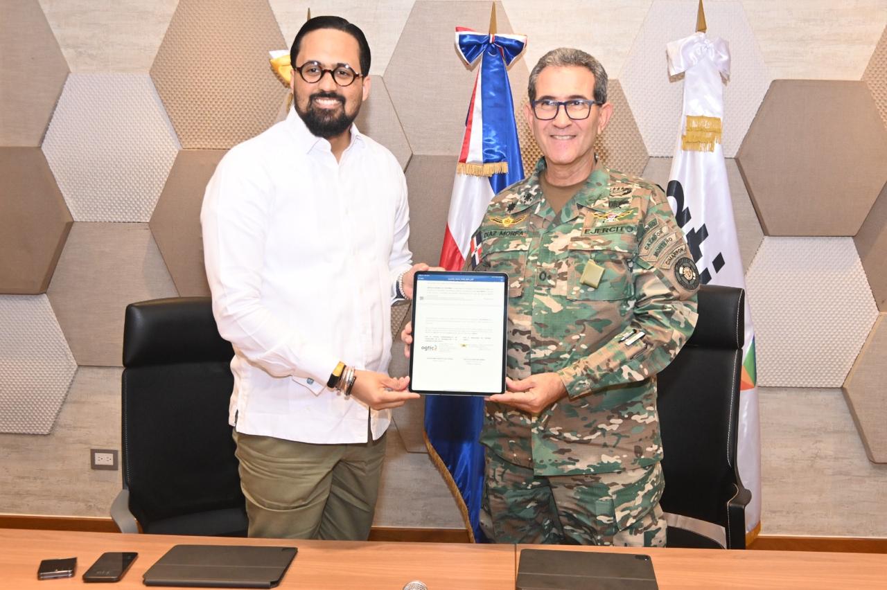 Ministerio de Defensa firma convenio marco con la OGTIC