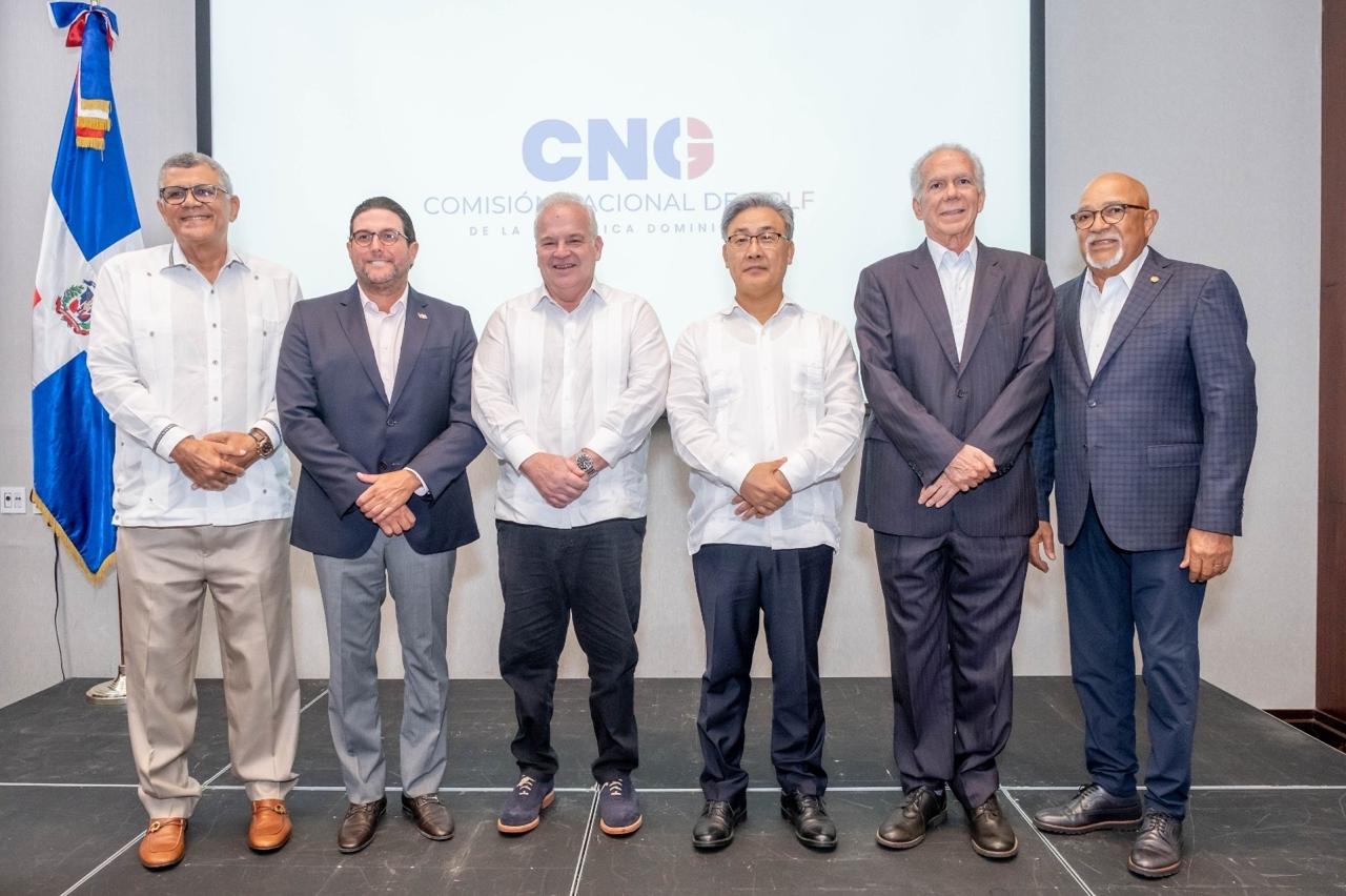 RD en modo golf: CNG realiza primer conversatorio sobre desarrollo de la industria