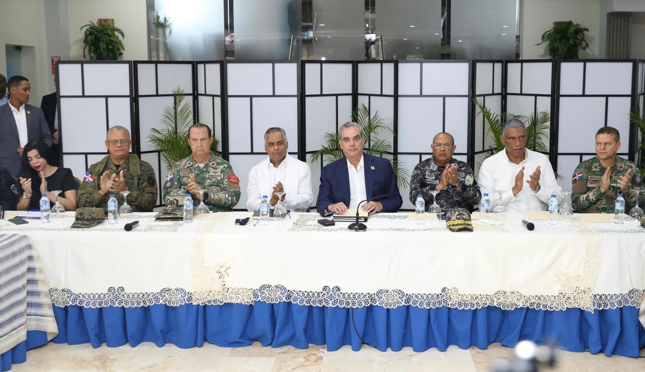 Presidente Abinader encabeza reunión de seguimiento al Plan de Seguridad Ciudadana