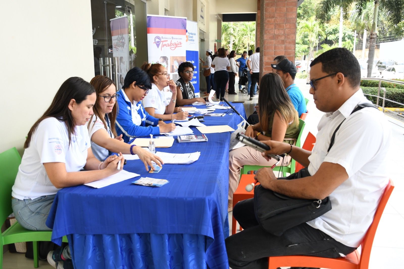 Ministerio de Trabajo invita a Recepción de Currículum para vacantes Aerolínea Internacional en Puerto Plata, La Romana y el Distrito Nacional