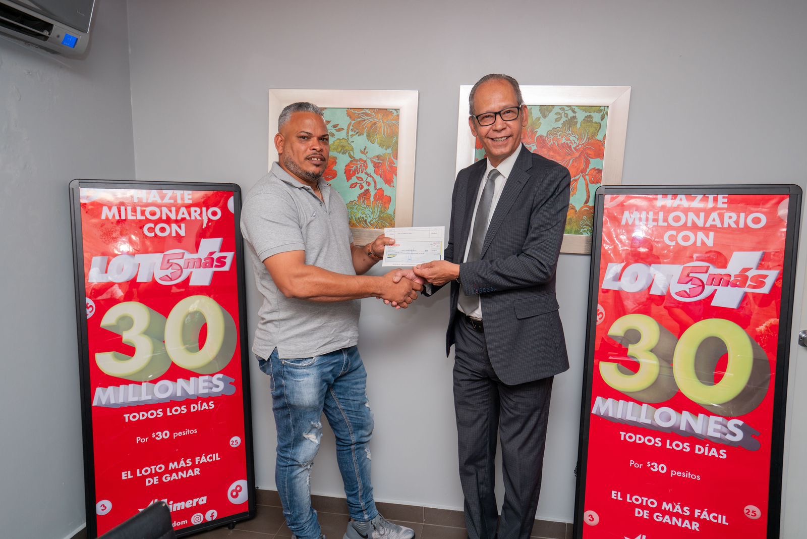 Maestro constructor nuevo millonario con el Loto 5 y Loto 5 + de La Primera