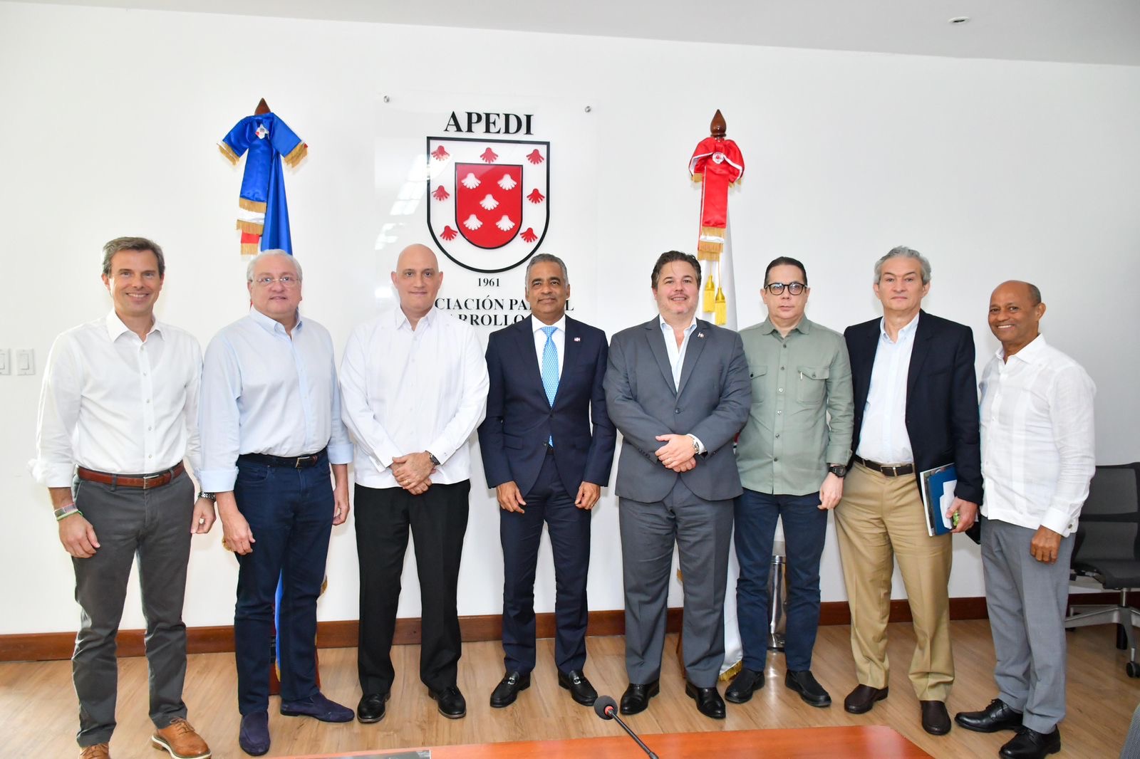 Gobierno presenta Plan Meta RD 2036 al sector empresarial de Santiago