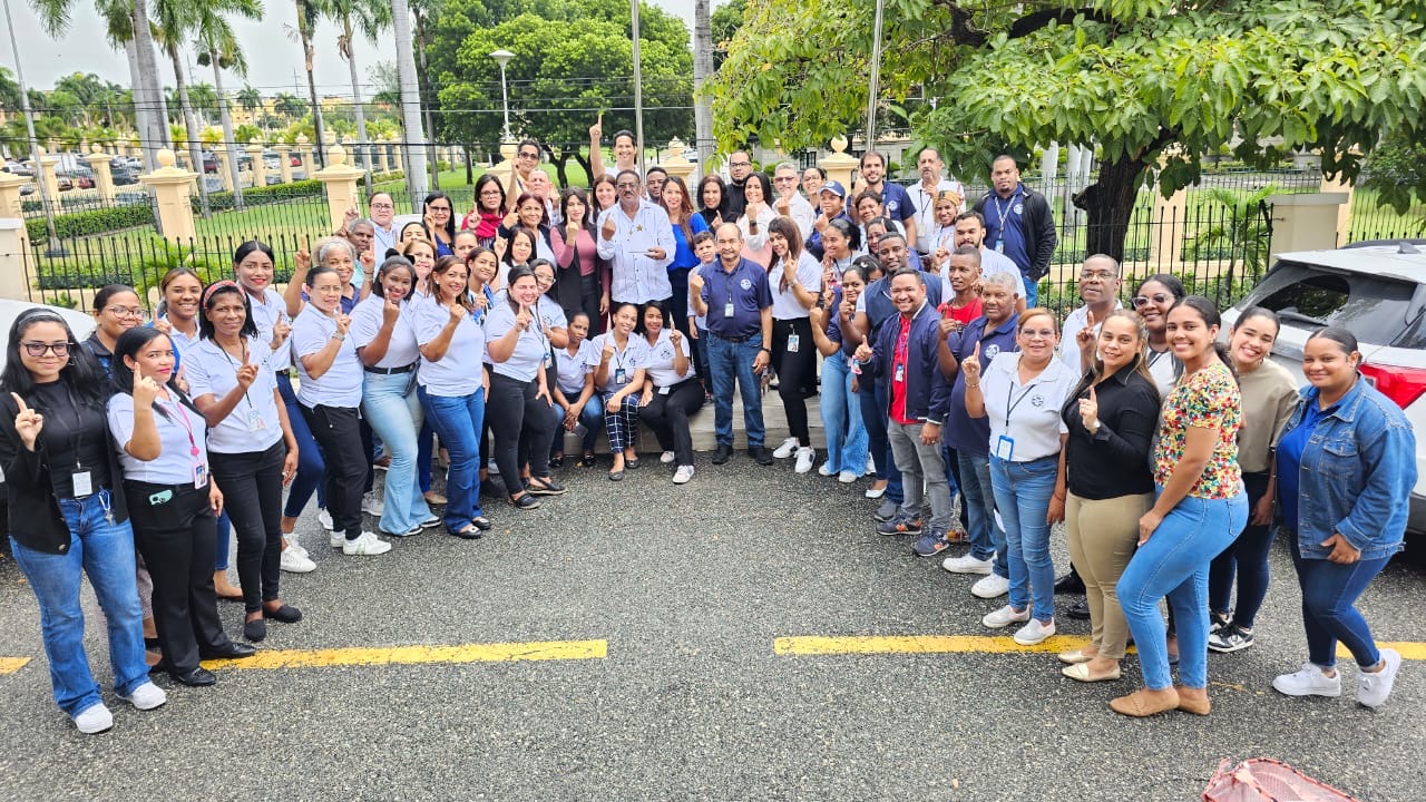 Director SRSM valora 1er Lugar como Regional y esfuerzo colaboradores hospitales ganadores en Premios SNS
