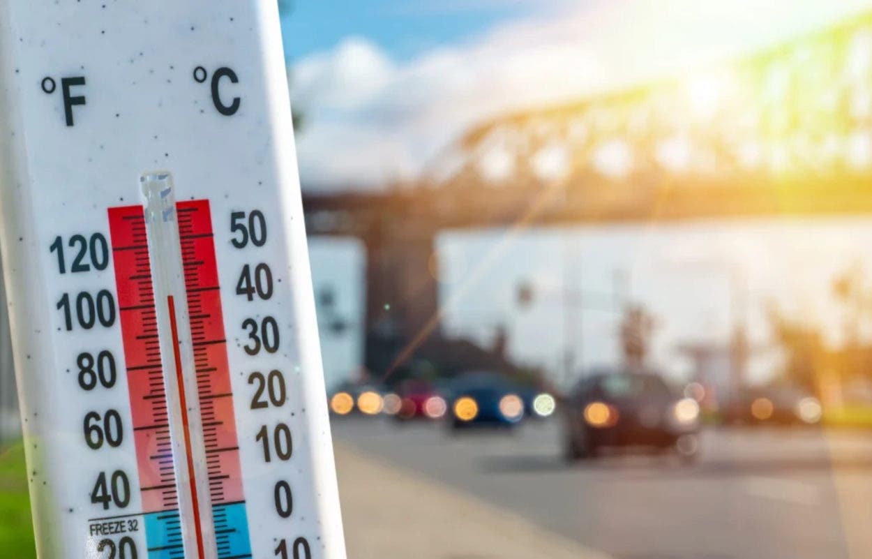 Altas temperaturas y sequía por anticiclón y polvo sahariano, con incremento de la humedad el Día del Padre