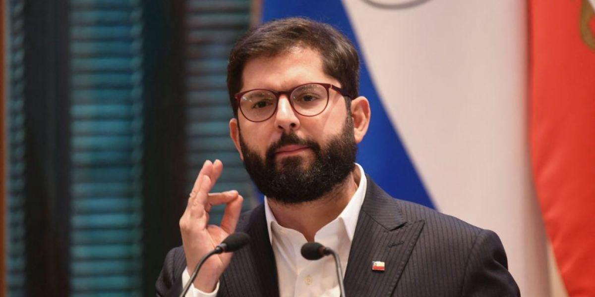 Boric cuestiona expulsión de diplomáticos chilenos por parte de Venezuela