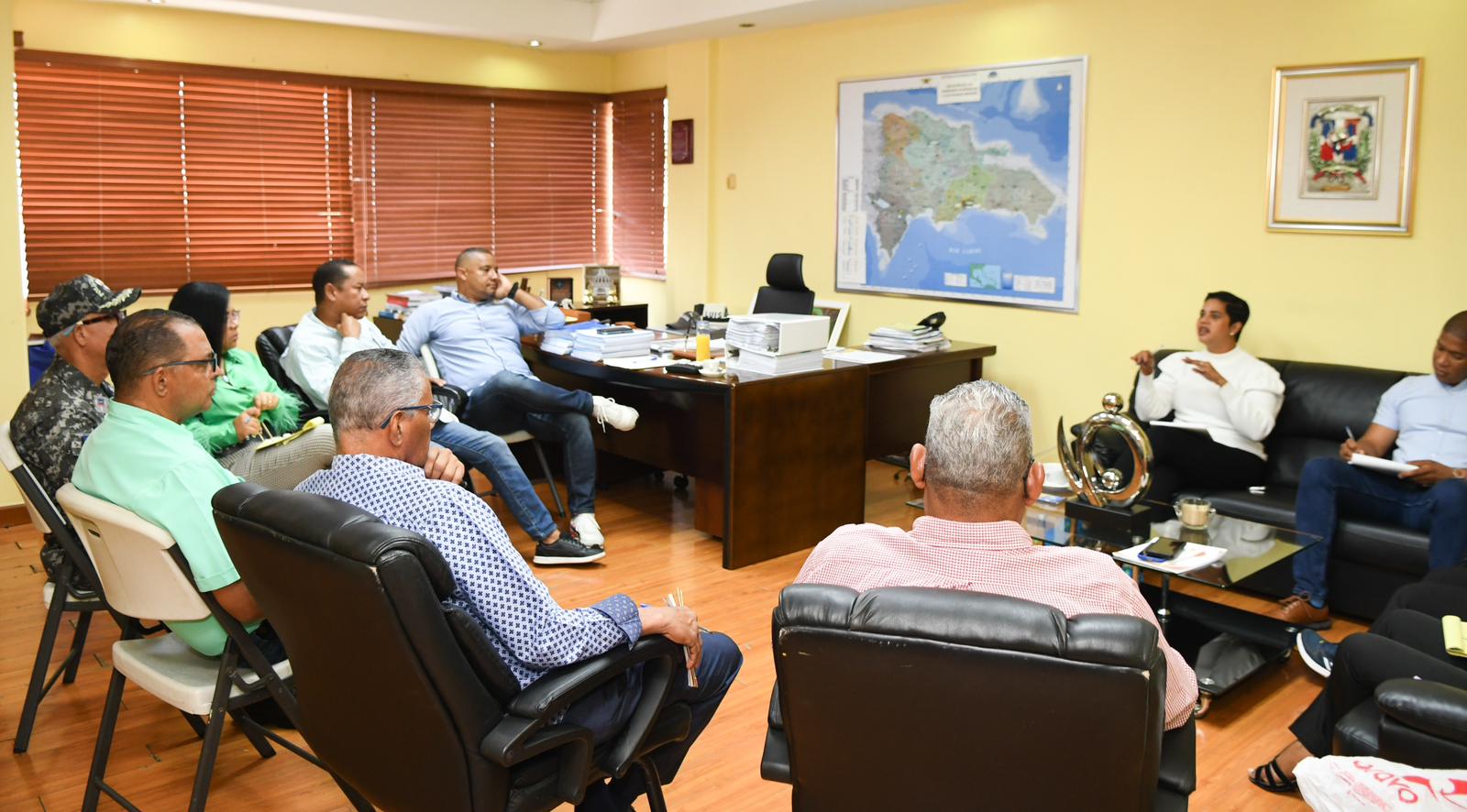 Comedores Económicos activa Comité de Emergencia ante el paso del huracán Beryl