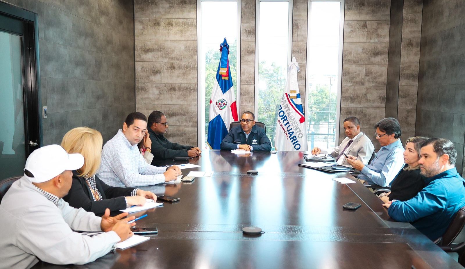 Departamento Aeroportuario activa comité de emergencia ante posibles efectos de Beryl
